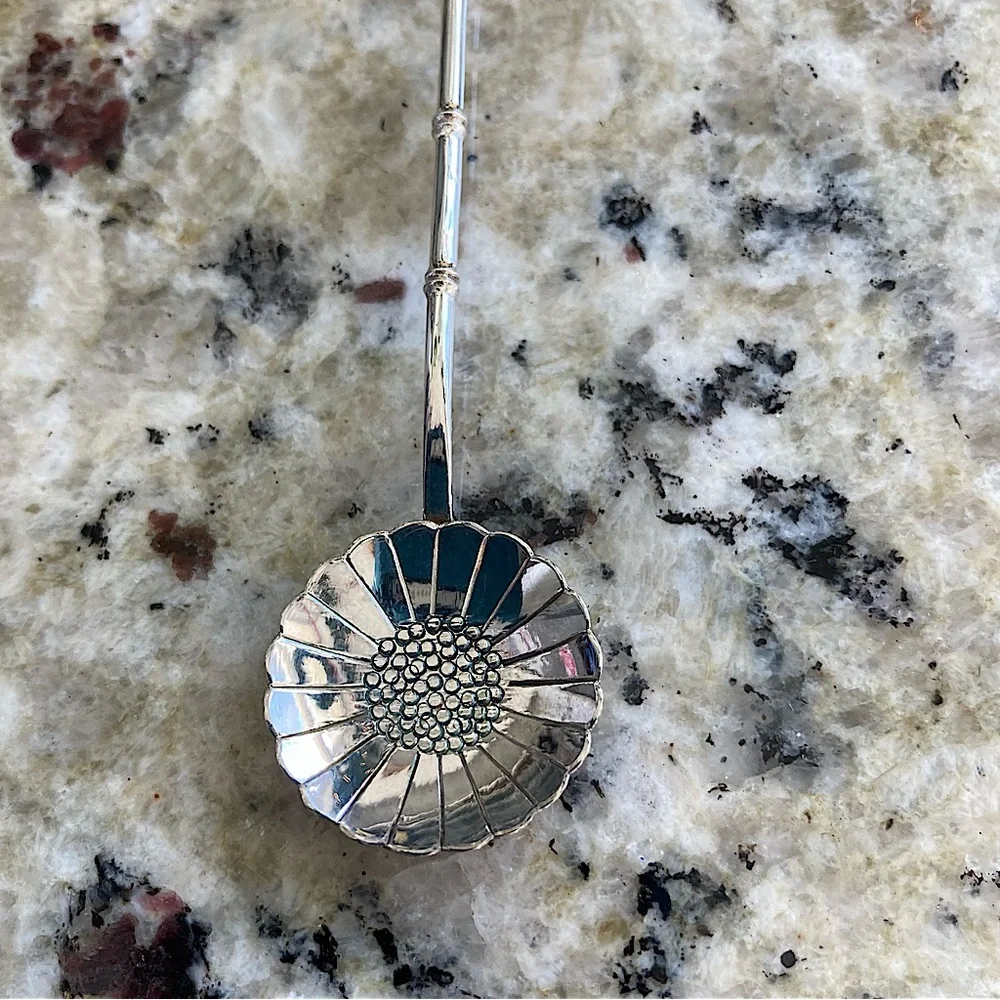 Antique Japanese Sterling Silver Demitasse Spoons, Set of 6 - Picture 11 of 16